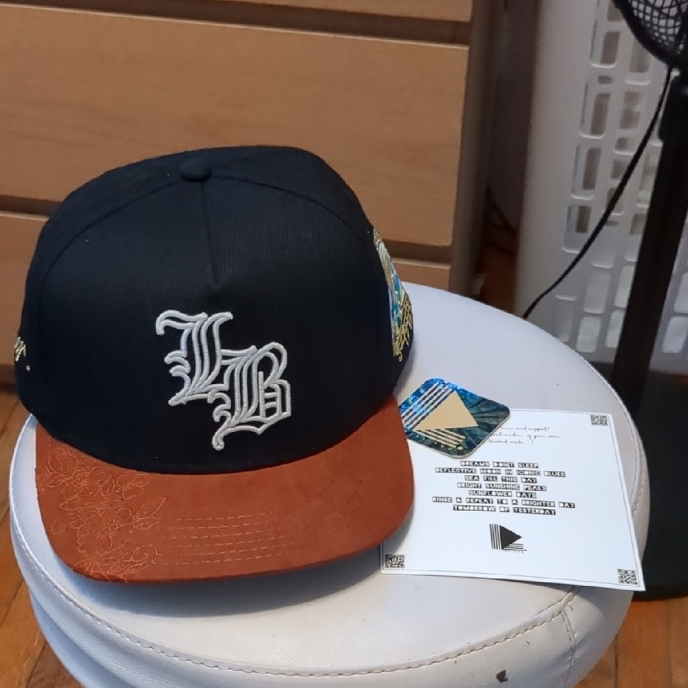 DVNIEL LUU Premium Long Beach Snapback